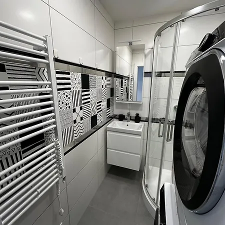 Design Close To Centre