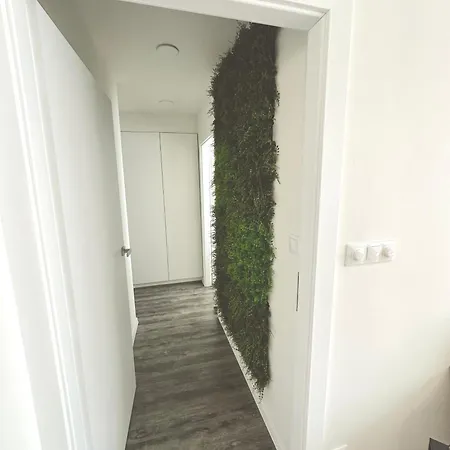 Design Close To Centre *