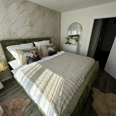 Apartment Design Close To Centre Ostrava